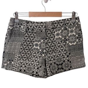 Artisan NY Black Cream Medallion Print Shorts Size 2 Cotton Stretch